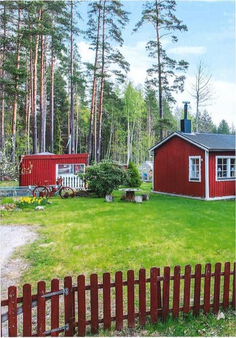 Вилла Eden Эребру Экстерьер фото